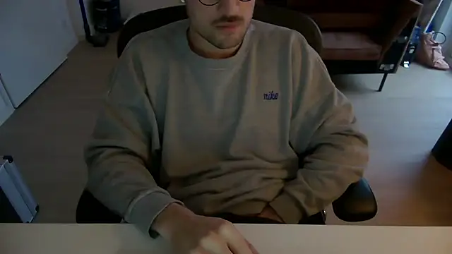 taallguyy 196 online show from January 14, 3:06 pm