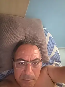 abdelhak33 online show from March 21, 6:45 pm