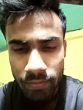 Snapshot of Skinny_Bigass_23 chatting on December 3, 5:12 pm Skinny Bigass 23 online show from December 3, 5:12 pm