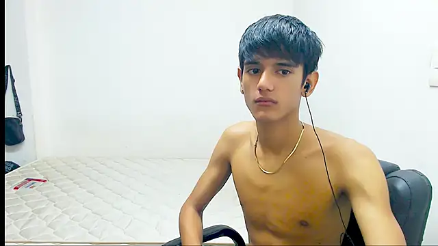 Cris curry online show from March 12, 4:02 pm