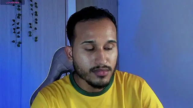 Raf brunette online show from February 2, 10:18 pm