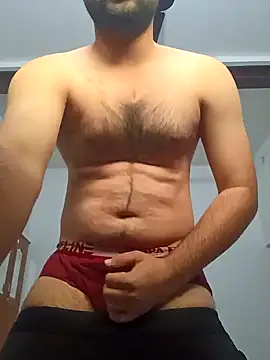 Snapshot of smartboy010101 chatting on December 26, 3:49 am smartboy010101 online show from December 26, 3:49 am