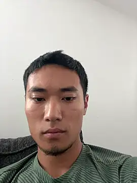 lilywithpuppy online show from August 8, 6:48 pm