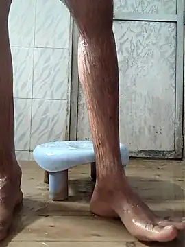 surabhi09 online show from November 16, 4:03 am