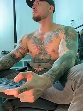 DimitriSullivan  online show from July 2, 2:32 am