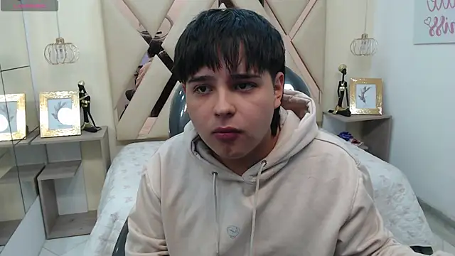 AndrewPherson online show from December 30, 1:14 pm