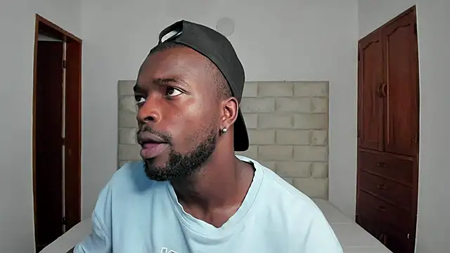 Dylan Taylor online show from November 14, 12:28 pm