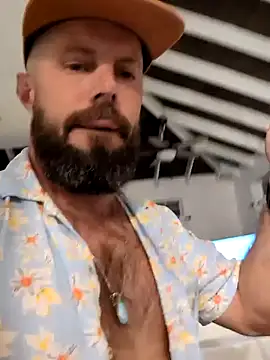 inoutinoutinout online show from February 10, 6:53 am