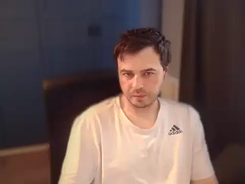 CuteMan33 online show from June 25, 5:23 am