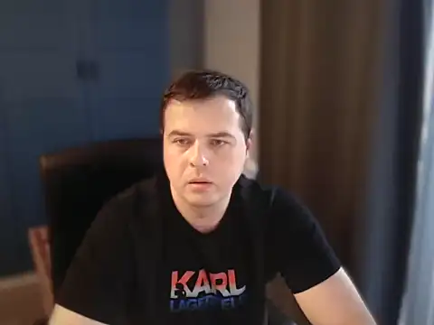 CuteMan33 online show from November 10, 1:49 pm