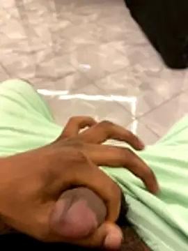 Lahcene online show from December 5, 11:12 pm