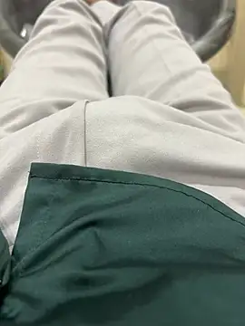 mahiking online show from January 27, 5:37 pm