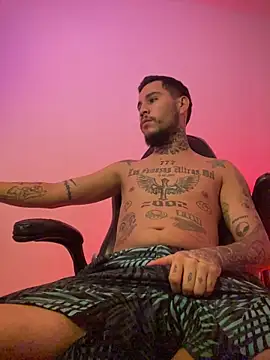 Junihn0 online show from November 12, 9:41 pm