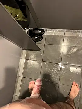 Snapshot of Loco42- chatting on October 7, 1:26 pm Loco42- online show from October 7, 1:26 pm