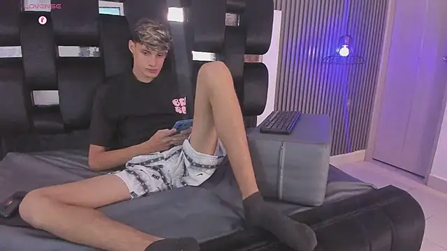 Alex Strip  online show from December 14, 6:13 am