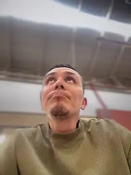 adam-rivera online show from October 17, 10:03 pm