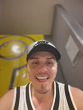 adam-rivera online show from September 30, 10:13 pm