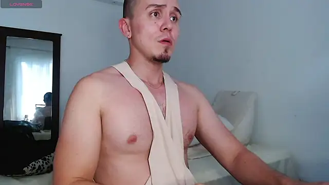 adam-rivera online show from March 16, 9:26 pm