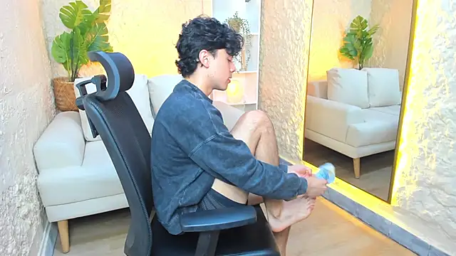 Dammon Stallion online show from January 15, 12:15 pm