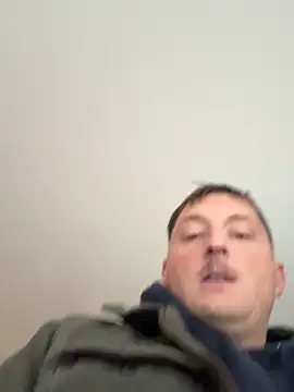 longcurved212121 online show from November 11, 8:25 pm