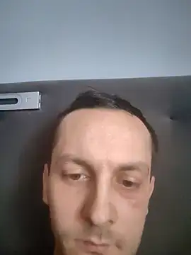 Snapshot of Kondzio chatting on December 12, 9:40 am Kondzio online show from December 12, 9:40 am