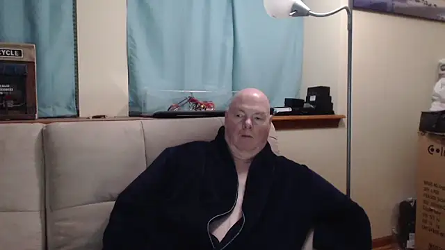 Snapshot of harley99574 chatting on October 28, 10:18 am harley99574 online show from October 28, 10:18 am