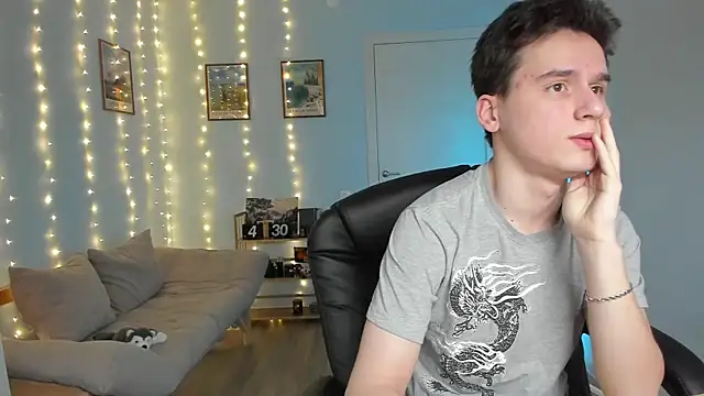 Scooby k online show from December 28, 8:58 am