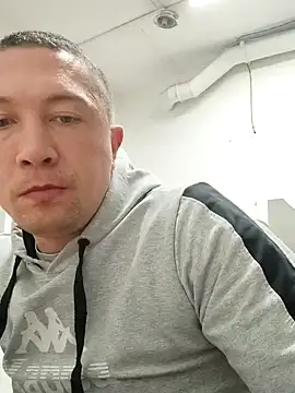 Alex duet online show from December 19, 9:40 am