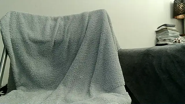 teek1234 1 online show from January 15, 5:19 am