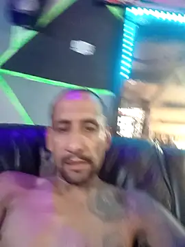 Snapshot of dulcedeseo13 chatting on September 8, 6:51 pm dulcedeseo13 online show from September 8, 6:51 pm