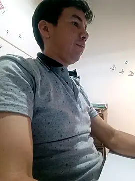 bisexual0007 online show from March 15, 6:10 pm