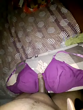 Bloal25 online show from February 1, 10:15 am