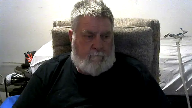 viejo oso online show from March 15, 5:04 am