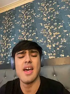 sunny49477 online show from December 26, 5:47 am