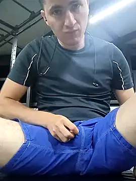 Snapshot of MrBelac chatting on February 9, 6:11 am MrBelac online show from February 9, 6:11 am