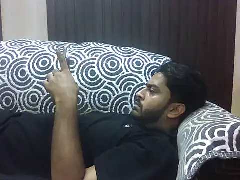 Snapshot of indihotguy chatting on October 4, 10:42 am indihotguy online show from October 4, 10:42 am