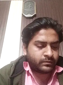 Snapshot of indihotguy chatting on February 23, 1:27 pm indihotguy online show from February 23, 1:27 pm