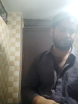 Snapshot of indihotguy chatting on February 25, 9:35 pm indihotguy online show from February 25, 9:35 pm