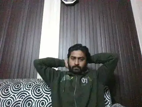 Snapshot of indihotguy chatting on February 3, 5:24 pm indihotguy online show from February 3, 5:24 pm