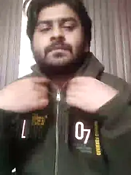 Snapshot of indihotguy chatting on January 17, 4:59 pm indihotguy online show from January 17, 4:59 pm