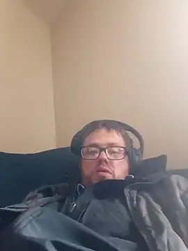 Tykessler34 online show from October 31, 5:38 pm