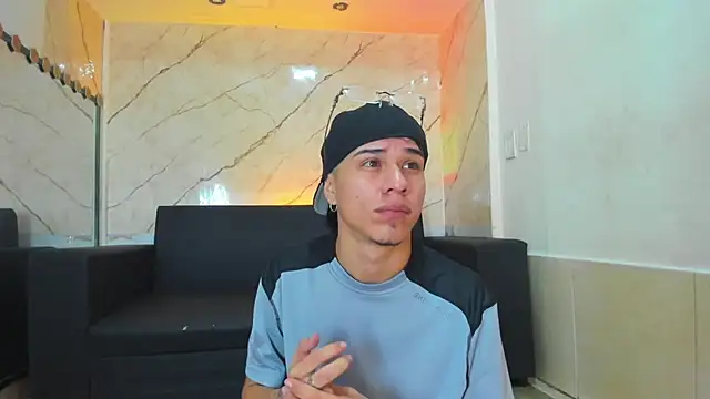 Snapshot of anyelo_waller chatting on October 12, 1:05 pm anyelo waller online show from October 12, 1:05 pm