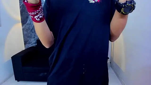 Snapshot of anyelo_waller chatting on January 4, 7:44 pm anyelo waller online show from January 4, 7:44 pm