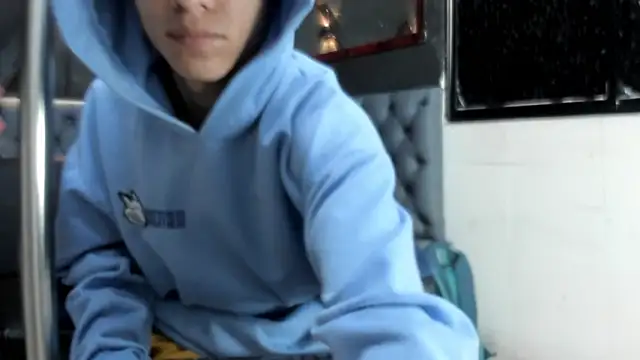 Snapshot of anyelo_waller chatting on September 18, 12:29 pm anyelo waller online show from September 18, 12:29 pm