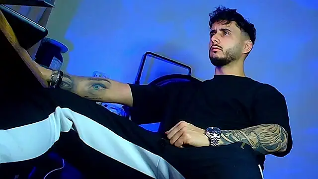 XanderCage99 online show from February 12, 4:46 pm