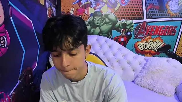 Snapshot of jisuscat chatting on March 3, 6:50 pm jisuscat online show from March 3, 6:50 pm