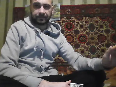 Snapshot of AlferezzSolvajo chatting on October 23, 8:34 pm AlferezzSolvajo online show from October 23, 8:34 pm