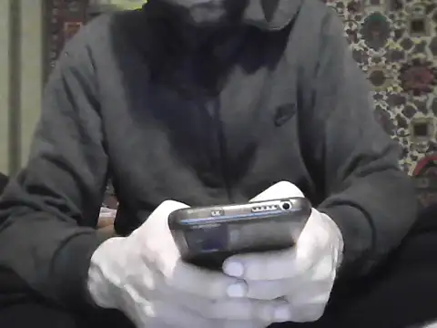 Snapshot of AlferezzSolvajo chatting on October 26, 1:13 pm AlferezzSolvajo online show from October 26, 1:13 pm