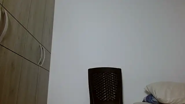 Snapshot of lonelydick2002 chatting on March 12, 10:05 am lonelydick2002 online show from March 12, 10:05 am