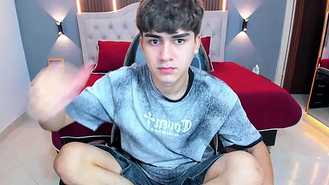 Tommy18   online show from May 24, 3:56 am